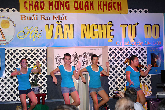 http://www.vannghetudo.com/Images/SinhHoat-DRM-20-11-09_06.jpg