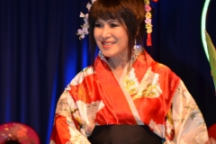thu-ve-trong-mat-em308