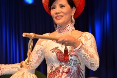 thu-ve-trong-mat-em406