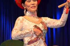 thu-ve-trong-mat-em407
